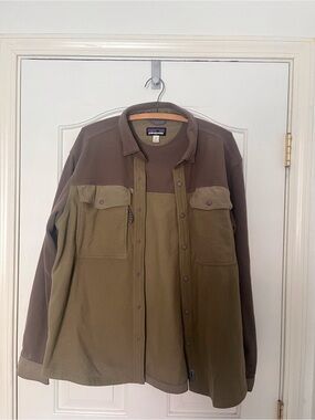 Patagonia Two-Tone Olive & Brown Fleece Shirt Jacket